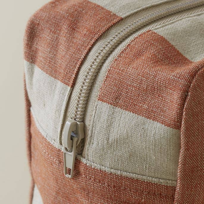 Sylvie Thiriez - Große Kulturtasche in Rot