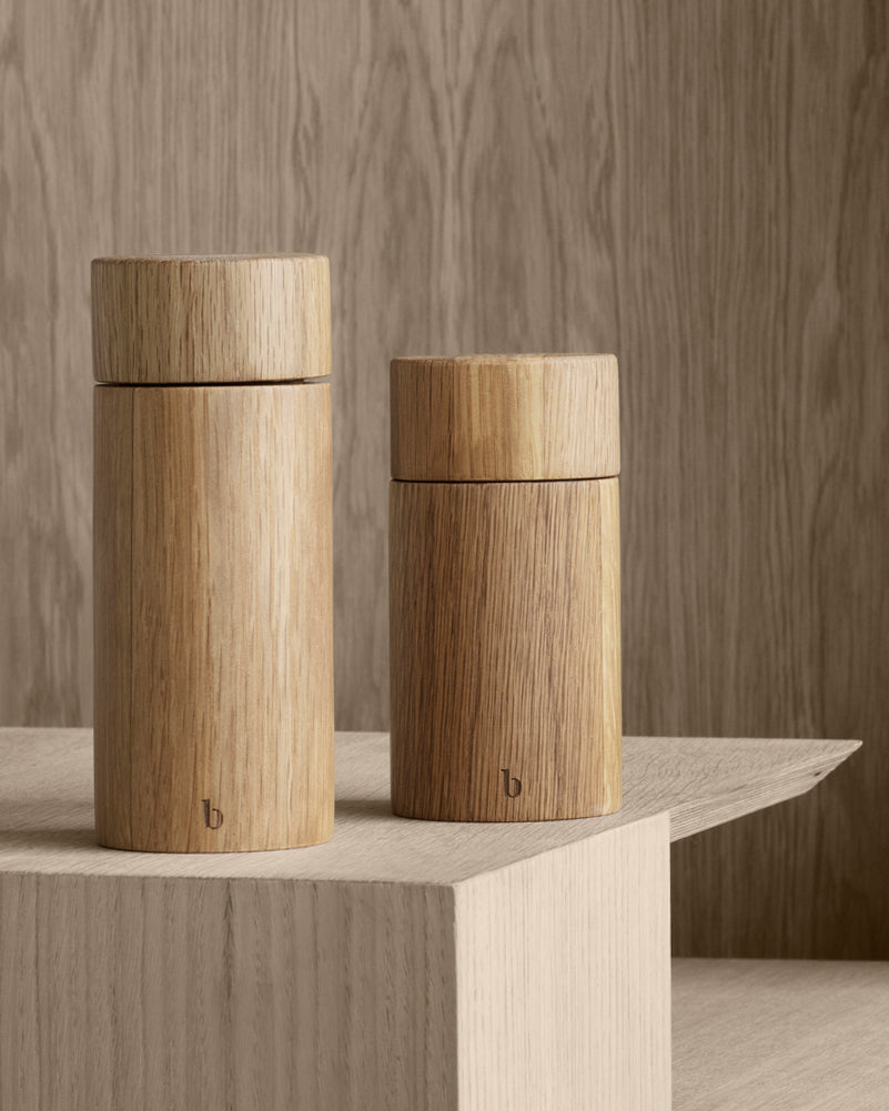 Broste Copenhagen - Gewürzmühle aus Eiche - zwei Größen