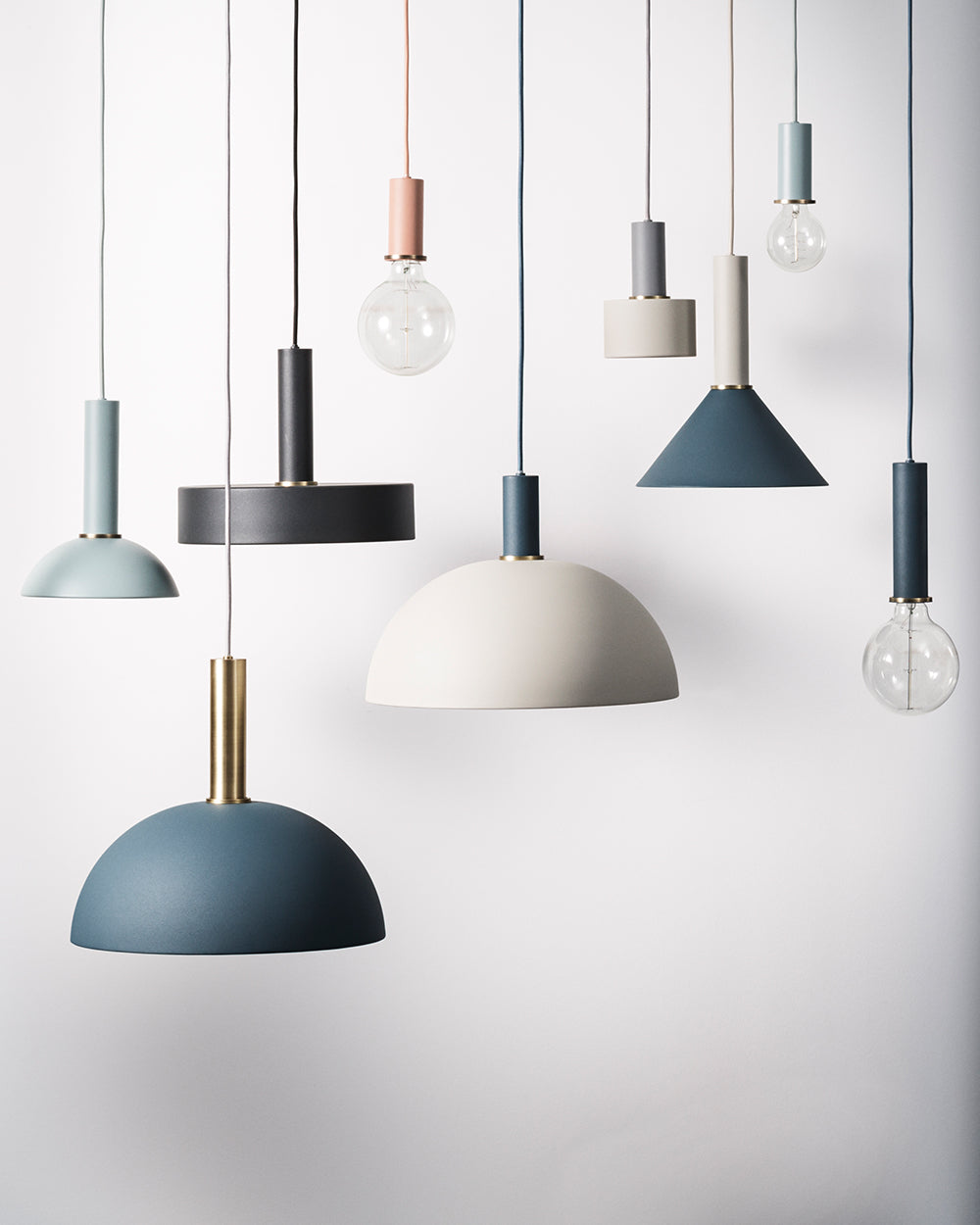 ferm LIVING - Lampenfassung SOCKET PENDANT LOW - black oder cashmere