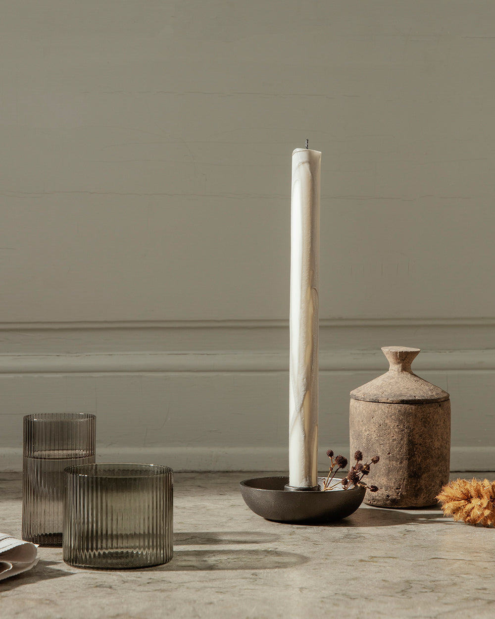 ferm LIVING - Kerzen-Set DRYP CANDLES 2 Stk. - warm grey