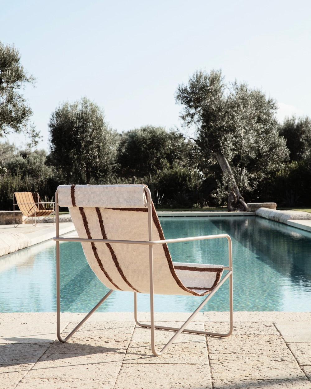 ferm LIVING - DESERT Lounge Chair - cashmere/shape
