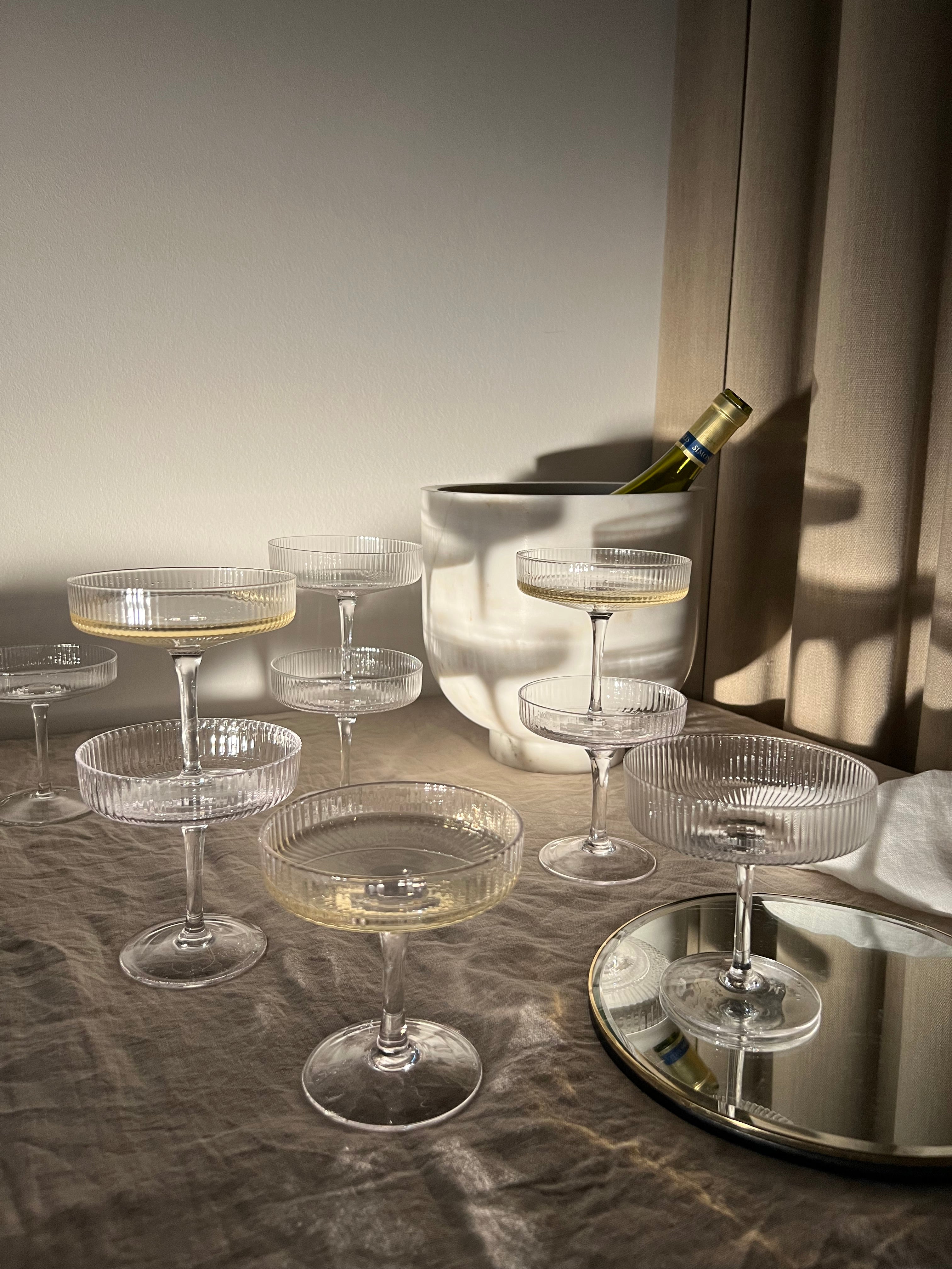 ferm LIVING - RIPPLE Champagner Gläser 2er Set - klar